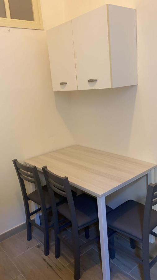 Spiritoso Cozy Studio Apartment Firenze Bagian luar foto